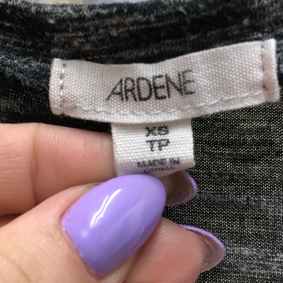 Ardene tshirt - Picture 2 of 2